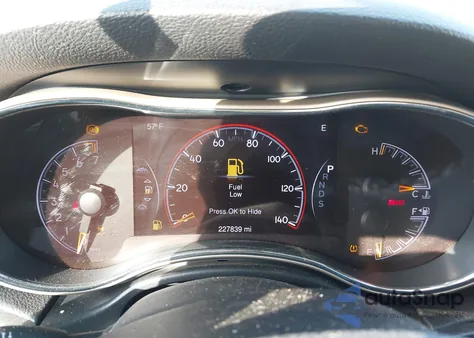 2015 Jeep Grand Cherokee Limited z USA, uszkodzony, nr VIN 1C4RJFBG4FC866924